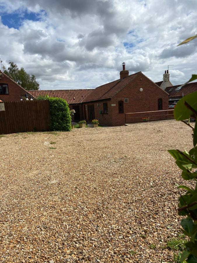 Willow Tree Cottages Newark upon Trent Extérieur photo