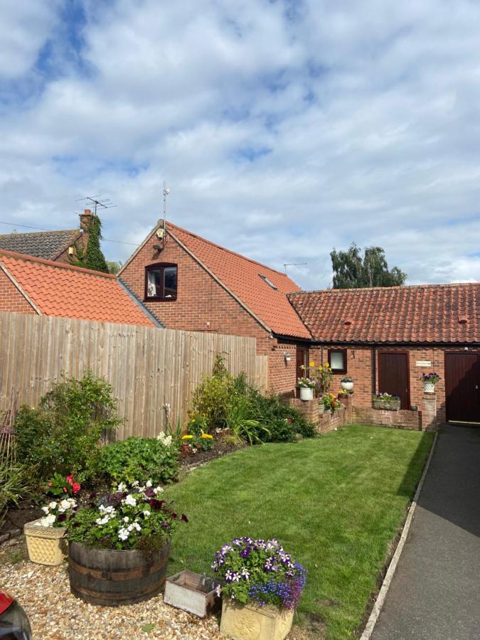 Willow Tree Cottages Newark upon Trent Extérieur photo
